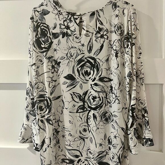 New Karl Lagerfeld Plus Size Knit Top Size XL - Picture 2 of 11